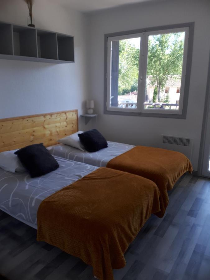 Les Chambres Et Studios Camping Parc De Paletes แซ็ง-จิฮองส์ ภายนอก รูปภาพ